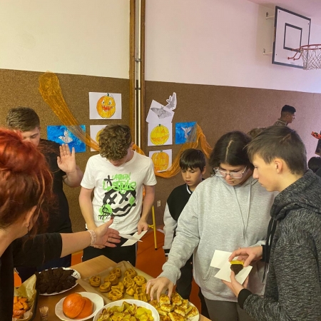 b76d9261-5b71-45ad-bd59-9aac7995cabe