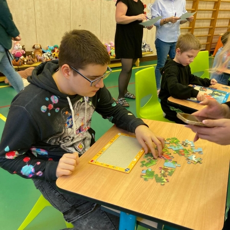 fc2fe406-e5be-4439-b221-378e7bc0e0cb