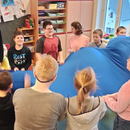 ce1f7c28-c93b-4400-9956-cca7e9450f6c