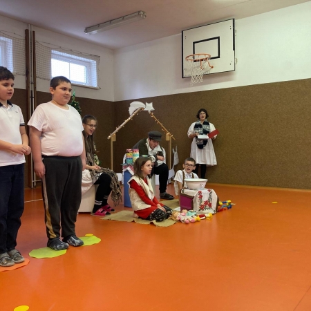 7e98d141-17be-4058-8436-620537745cd2