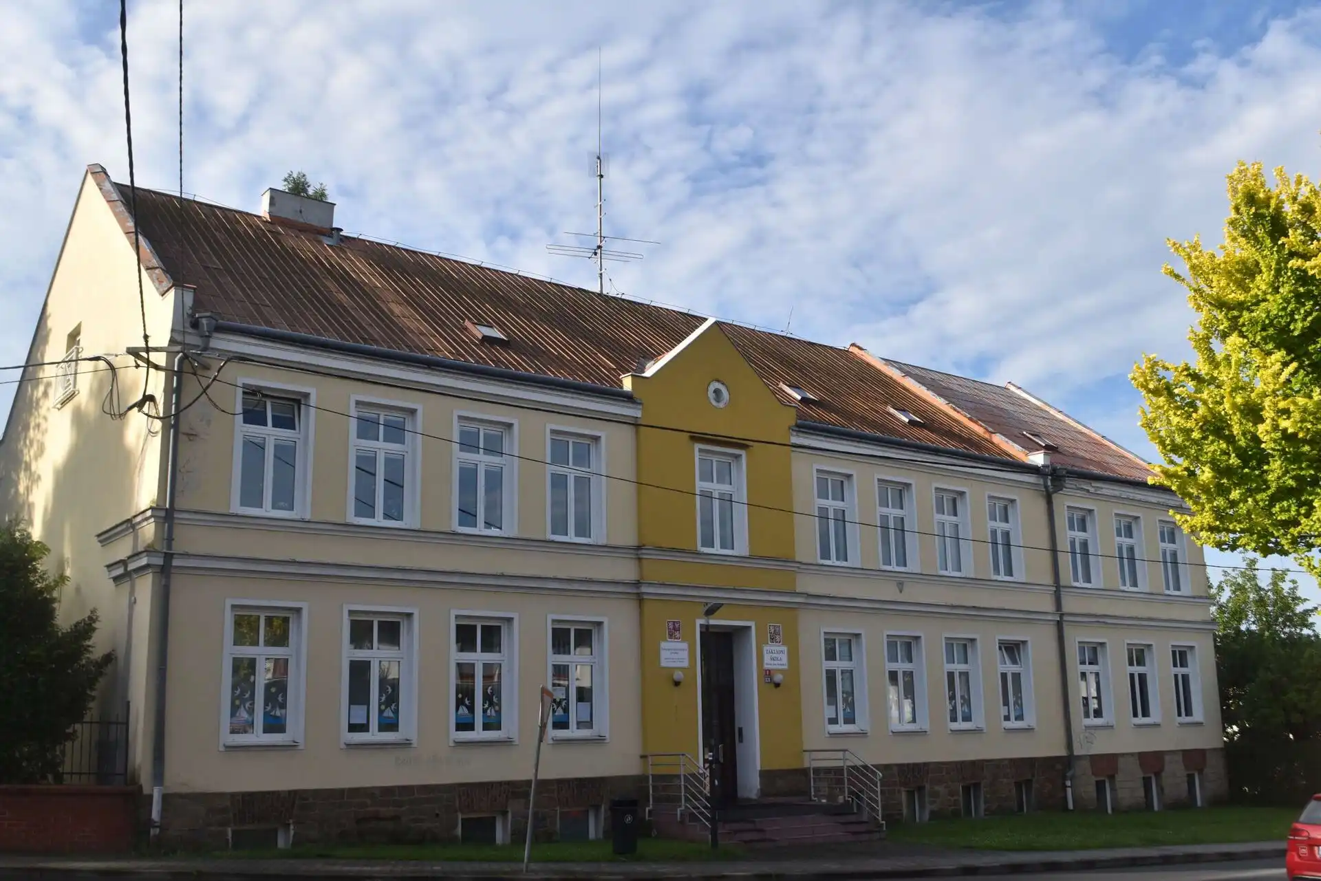 budova-skola